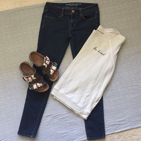 America Eagle Outfitter Dark Wash Jeggings - Picture 2 of 5